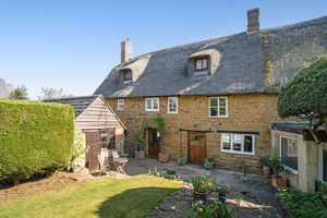 High Street Bodicote